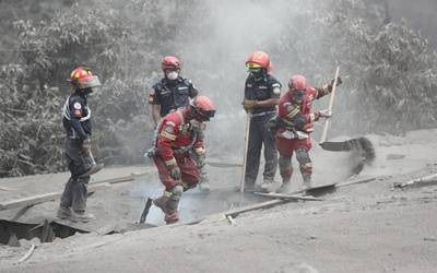 Volcano eruption Gautela20180718123542_l